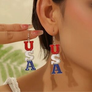 Americana 🇺🇸 USA Dangle Earrings silver tone NWOT